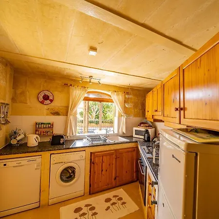 בית נופש Il-Mohba *